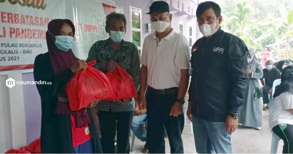 MPPI Gelar Bakti Sosial, Bagi-Bagi Sembako dan Masker di Pulau Bengkalis