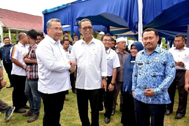 Bupati Azis Minta Pemerintah Pusat Perhatikan 70 Desa Tertinggal di Kampar