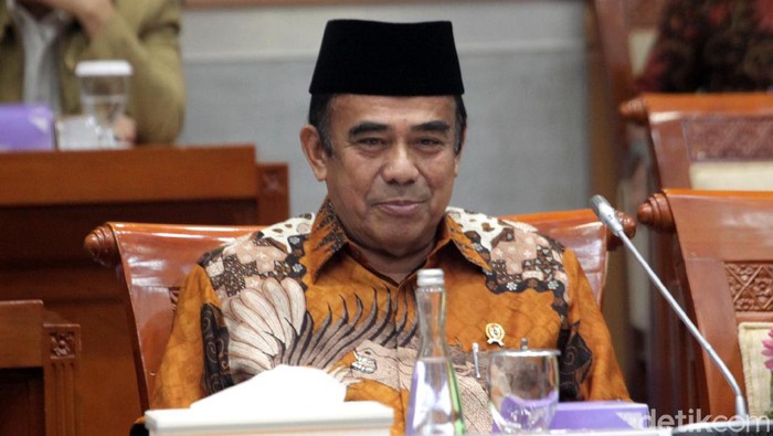 Menteri Agama Fachrul Razi Positif Covid-19