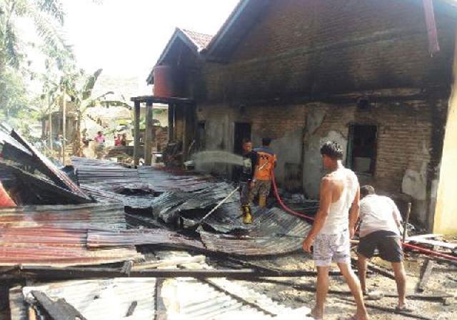 Rumah Warga Tandun Terbakar