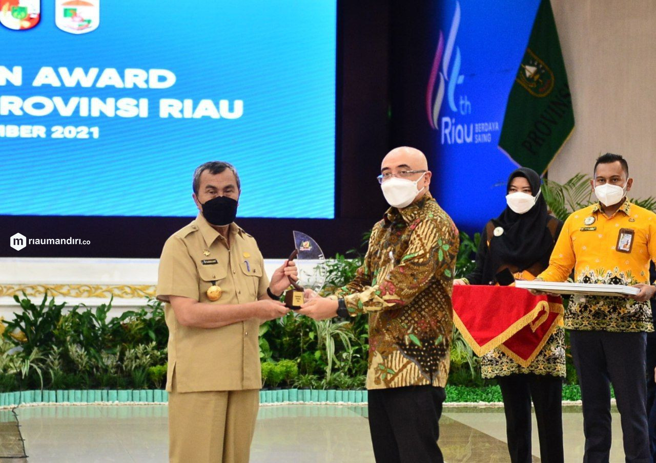 Pemprov Riau Raih BKN Award 2021 Penilaian Kinerja Terbaik