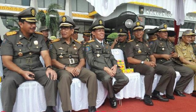 Bupati Mursini Hadiri HUT Satpol PP dan Satlinmas di Pekanbaru