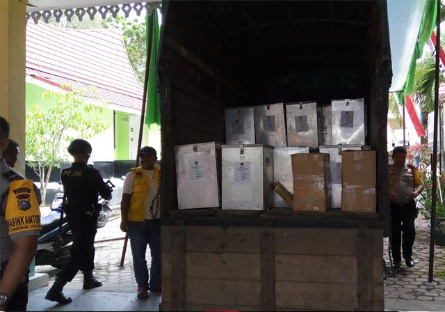 KPU Kampar Tuntaskan Distribusi Logistik Pilkada
