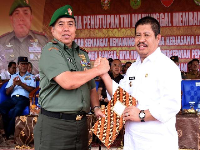 Pangkostrad Letjen Edy Tutup TMMD