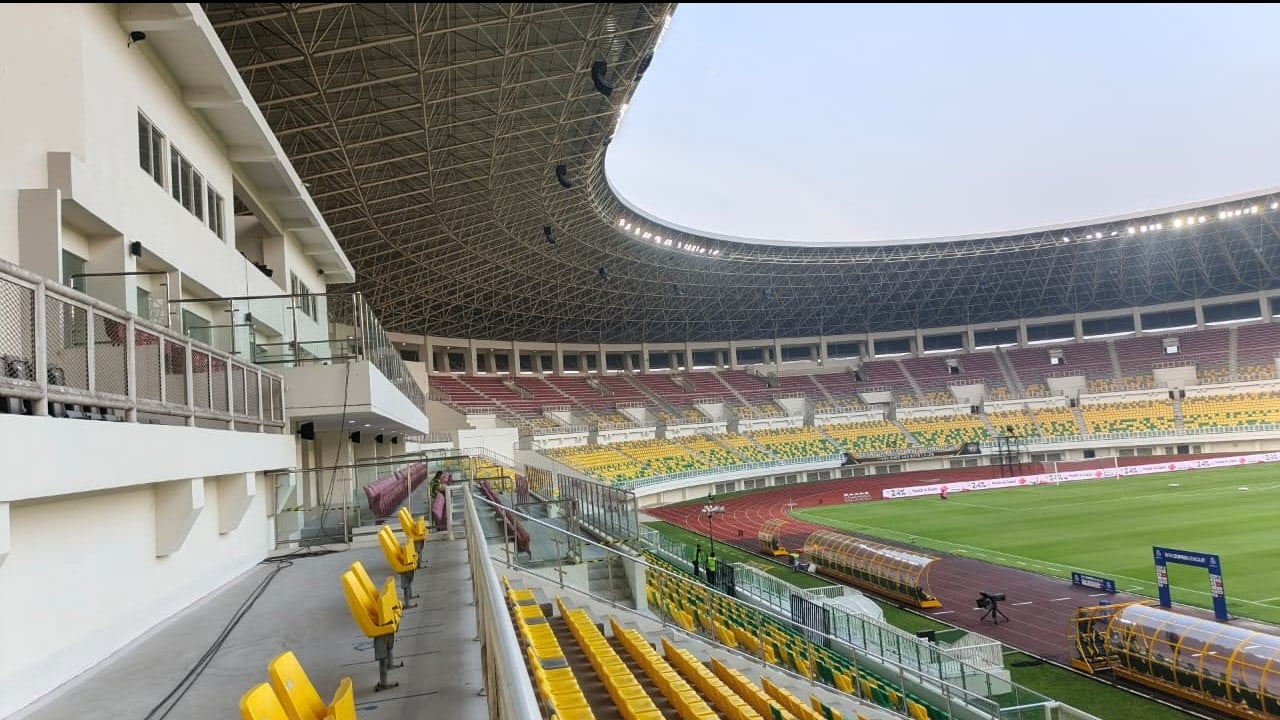 Alasan Keamanan. Laga Persita vs Semen Padang Pindah ke BIS