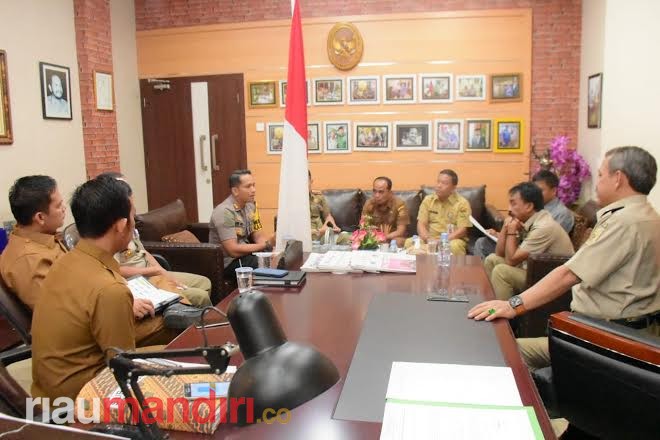 Kanwil BPN Riau Fasilitasi Mediasi Warga Koto Aman dan PT SBAL