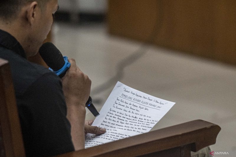 Bharada E Mengaku Diperalat dan Dibohongi Ferdy Sambo