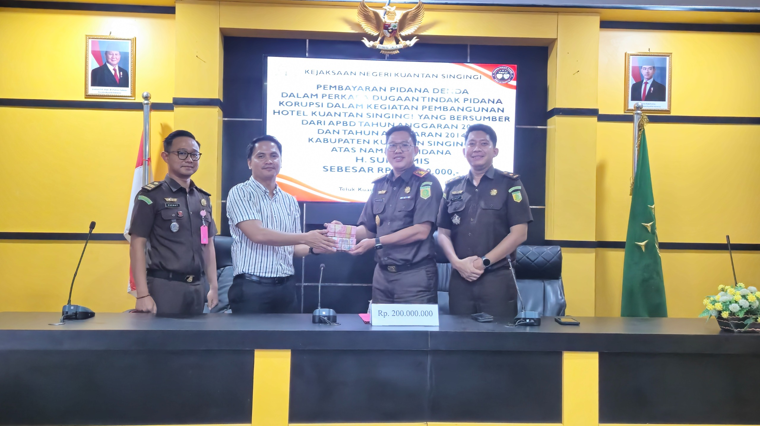 Korupsi Pembangunan Hotel Kuansing, Mantan Bupati Sukarmis Lunasi Denda Rp200 Juta