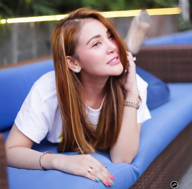 Setelah Lepas Hijab, Yessy Bintang Juga Berniat Ganti Nama Biar Laris Manis