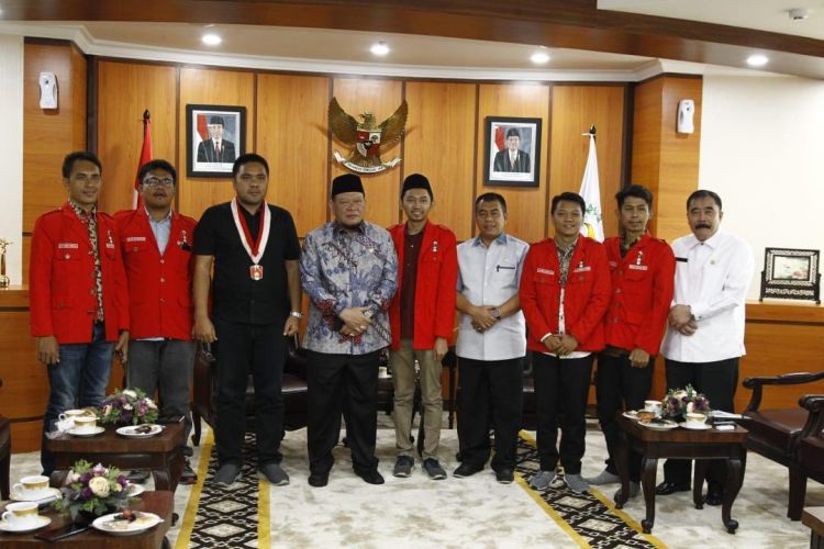 Ketua DPD RI Ajak Mahasiswa Bangun Daerah