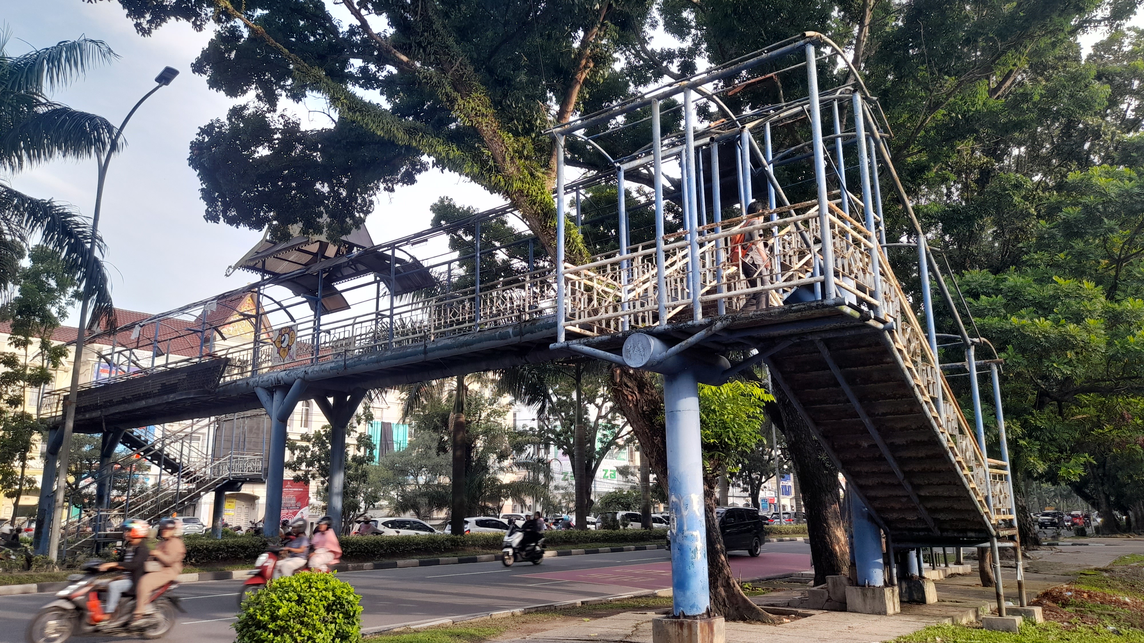 Dua JPO di Sudirman Bakal Dibongkar