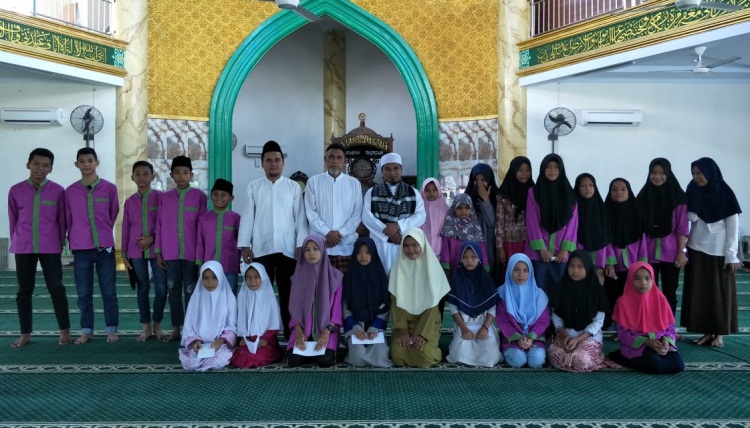 Unilak Santuni 60 Anak Yatim Piatu di Sekitar Kampus