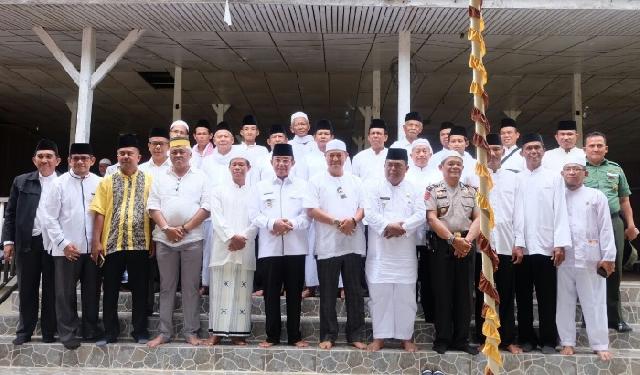 Perayaan Tahun Baru Hijriah, Bupati Inhil Hadiri Istighotsah di Desa Mugomulyo