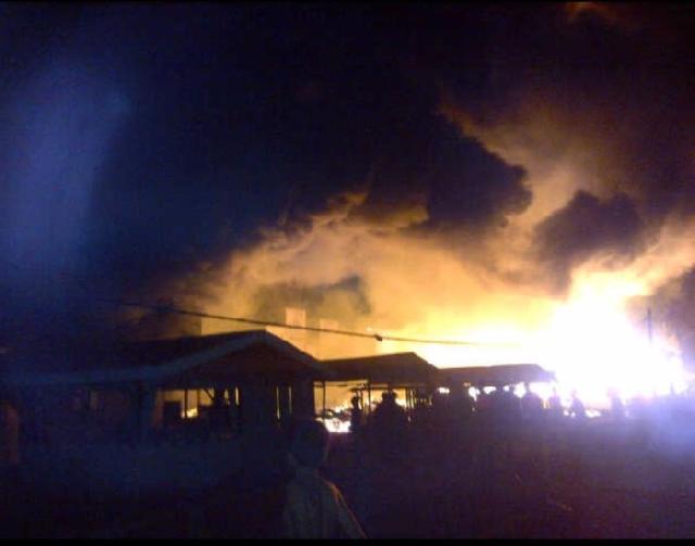 Pasar Pulau Muda Terbakar, 17 Kedai Hangus Dilalap Api