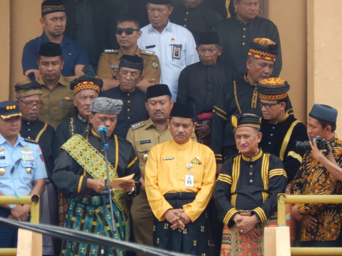 Kapolda Riau Diberi Gelar Datuk Panglimo Sutan Dirajo