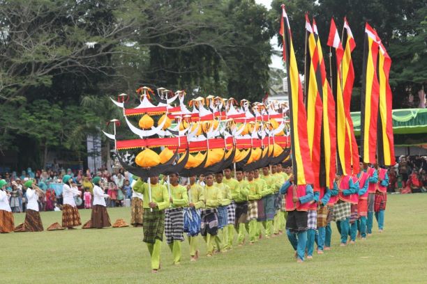 Deretan Budaya Melayu Khas Kuansing Tersaji di Festival Pacu Jalur 2018