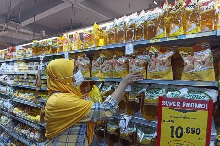Padahal Penghasil Sawit, Harga Minyak Goreng Indonesia Lebih Mahal dari Malaysia