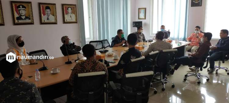 Pimpinan Bank Riau Kepri Cabang Jakarta Jumpai Pengurus PMRJ