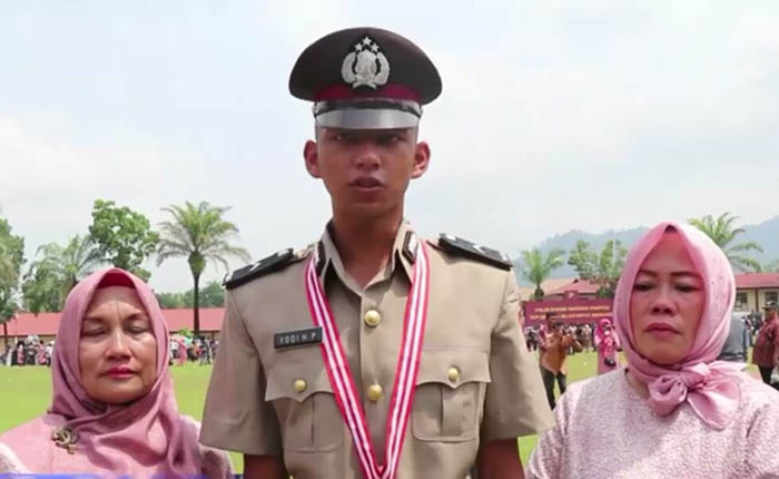 Duka Datang Bertubi, Yatim Piatu Saat Tes, Yodi Handika Jadi Lulusan Terbaik Bintara Polisi
