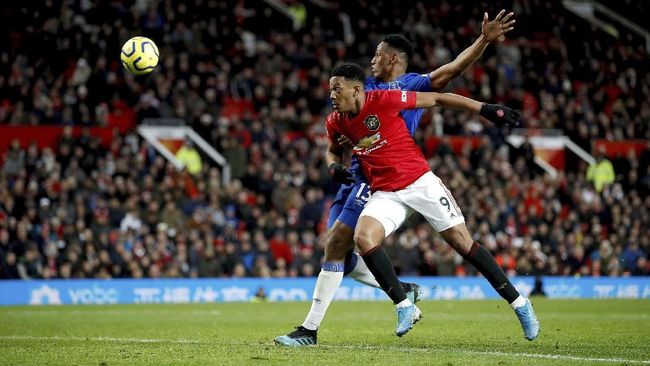 Cetak Hattrick, Martial Patahkan Rekor Buruk Pemain MU Usai Ditinggal Ferguson