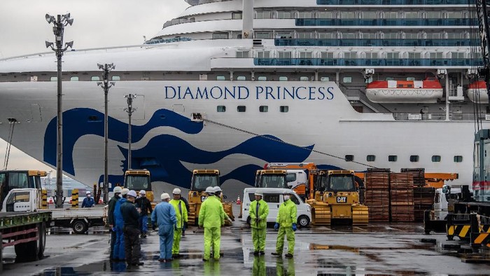 Pesawat Penjemput WNI ABK Diamond Princess Jepang Mendarat di Bandara Haneda