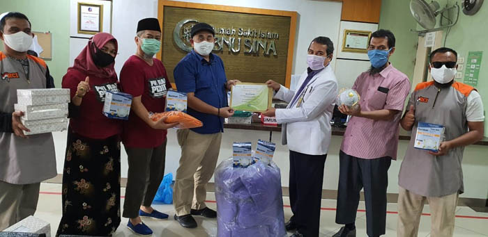 Siang Ini, PWI Riau Kembali Bagikan Paket Sembako ke Anggota dan Masyarakat