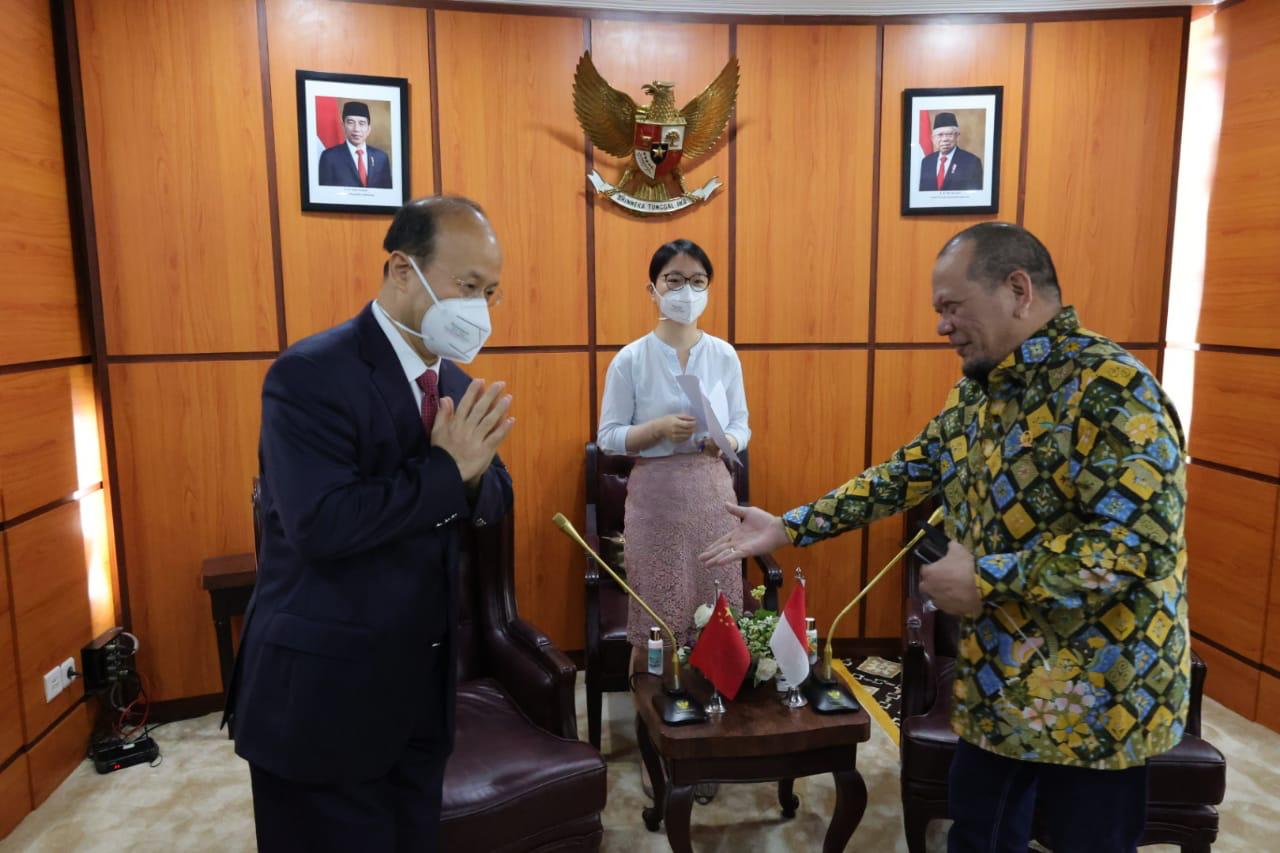 Ketua DPD RI Minta Dubes RRT Tertibkan Kapal China yang Masuk Indonesia Tanpa Izin