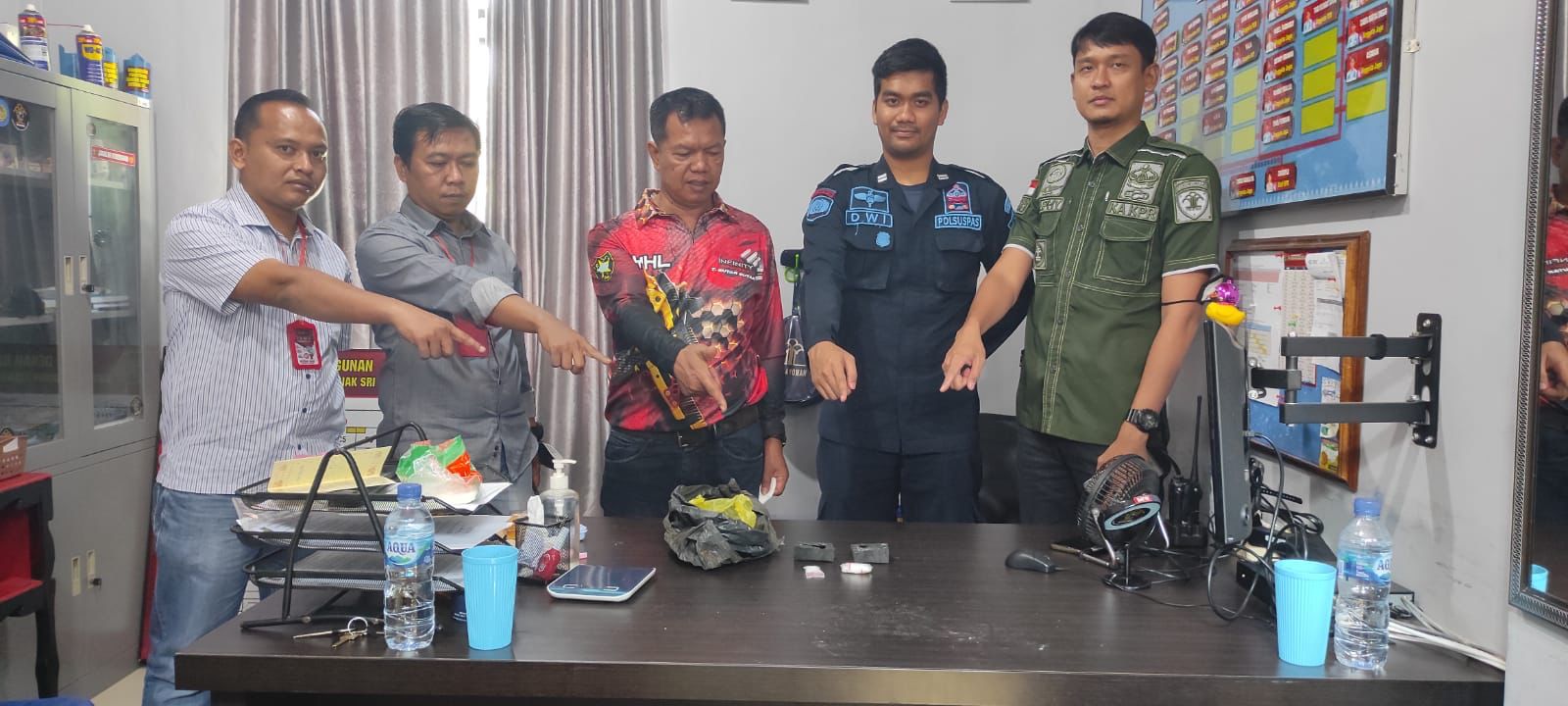 Terbungkus Plastik Hitam, Petugas Rutan Siak Gagalkan Penyeludupan Sabu