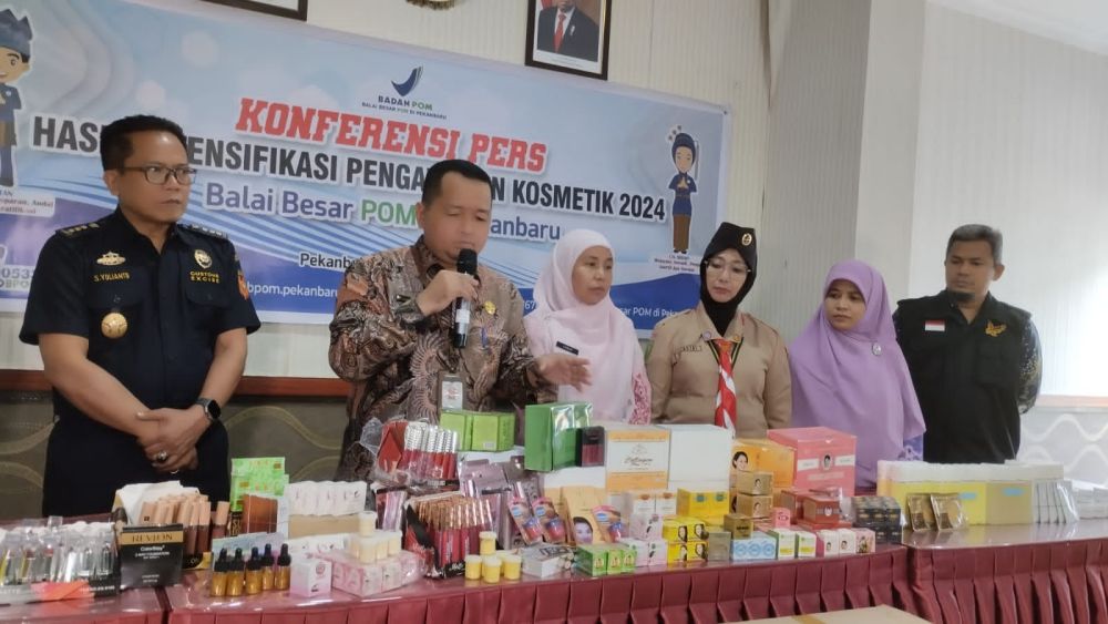 Kosmetik Ilegal Senilai Rp128 Juta Dimusnahkan
