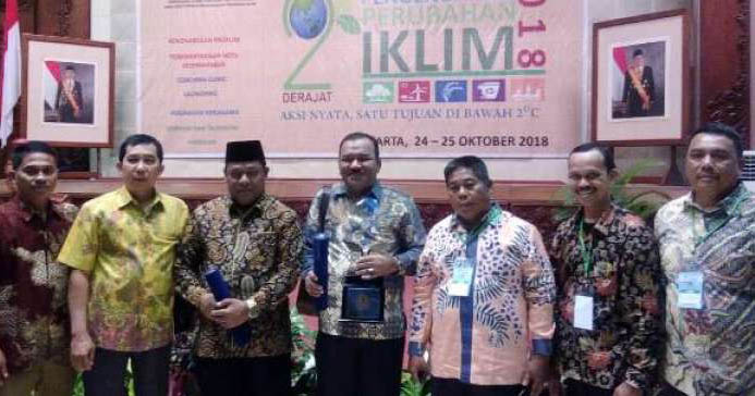 Satu-satunya Daerah di Sumatera, Rohil Terima Penghargaan ProKlim Utama 2018 