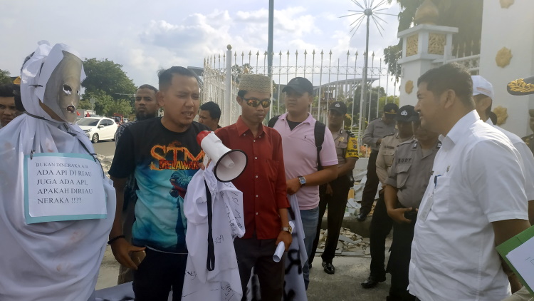 Aliansi Mahasiswa Pemuda Riau Minta Proses Hukum Kasus Karhutla Harus Transparan