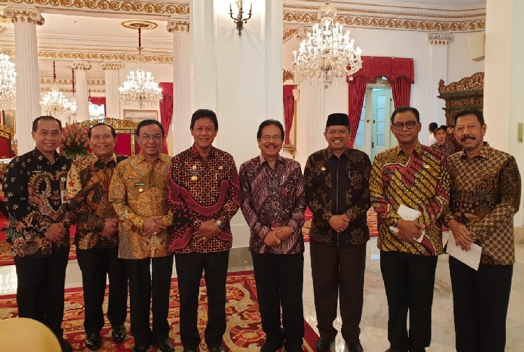 Bupati Siak Ungkap Pesan Presiden Saat Hadiri Rakor Pengendalian Karhutla di Istana Negara
