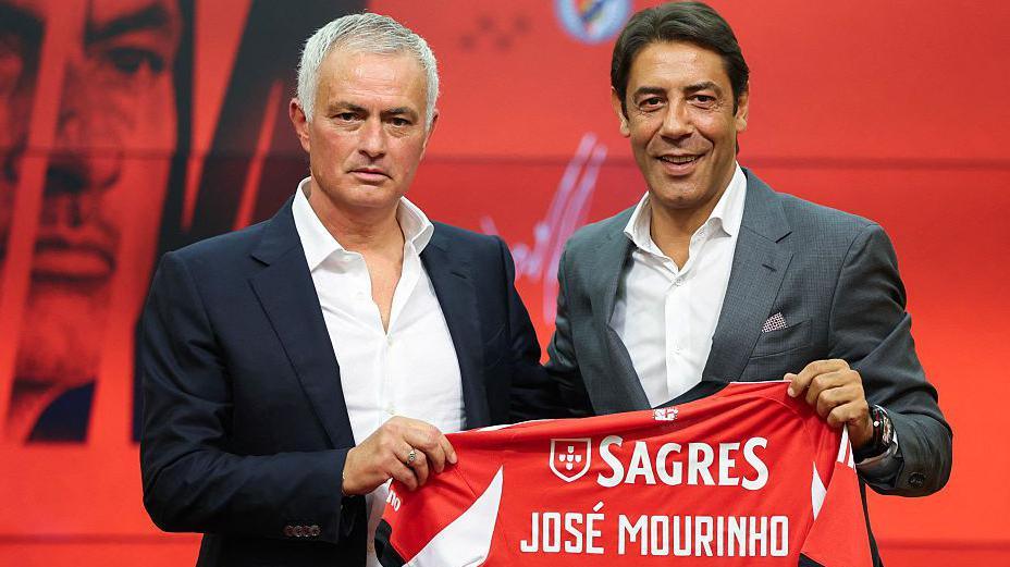 Jose Mourinho Resmi Jadi Pelatih Benfica