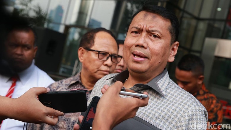 Kapitra Harap PDIP Tak Laporkan Rocky: Buang Energi