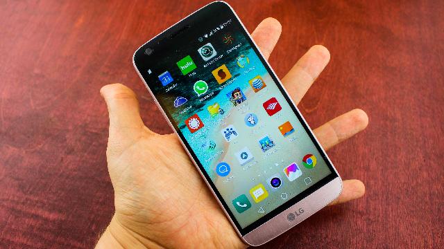 Smartphone Terbaru Fitur Tahan Air Diluncurkan