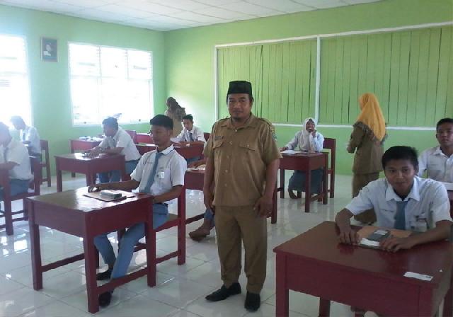 UN di SMKN 1 Sungai Apit Berjalan Lancar