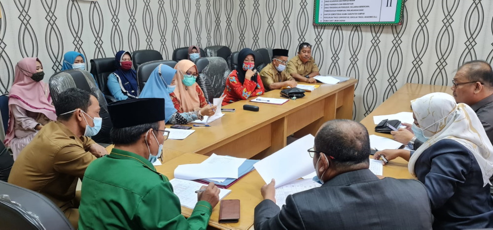 DPPKBP3A Kampar Hearing dengan Komisi II