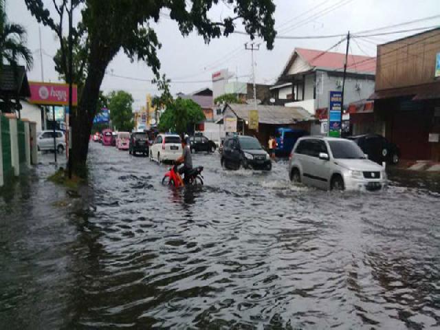 36 Warga di Solok Dievakuasi Akibat Banjir
