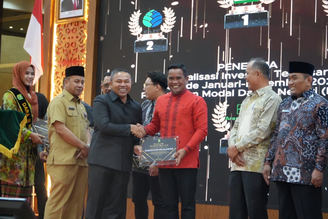 Kabupaten Pelalawan Terbaik I Penyumbang Investasi se-Riau