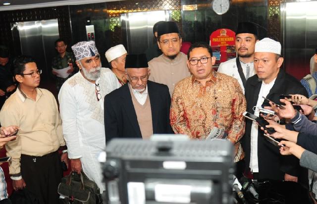 FUI Desak Viktor dan Partai Nasdem Minta Maaf Pada Umat Islam