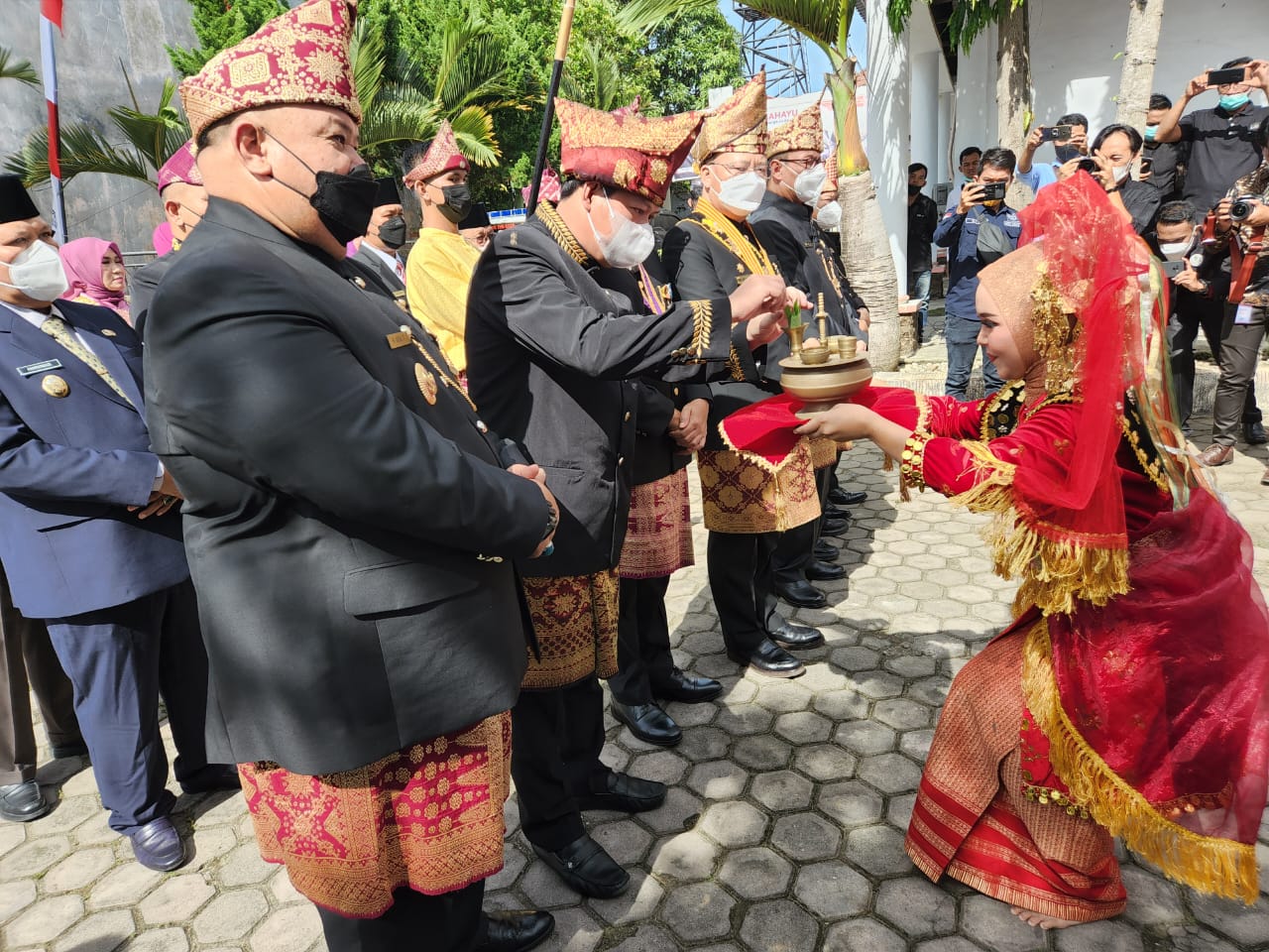 Hadiri HUT Bengkulu Selatan, Sultan Harap Daerah Inovatif dan Semakin Mandiri