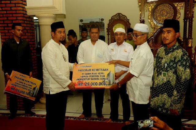 Bupati Inhu Sambut Kedatangan Gubri