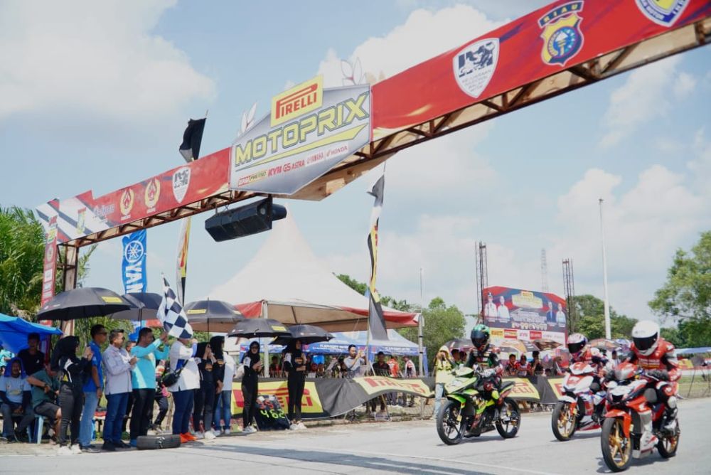 Ratusan Pebalap Ikuti Kejuaraan Nasional Motoprix Trophy Pj Bupati Kampar 2024