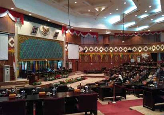 Paripurna Batal,  Hanya 13 Legislator Hadir