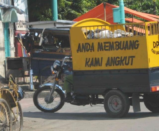 Retribusi Sampah Diambil Alih Oknum Preman, LKM-RW Mengadu ke DPRD