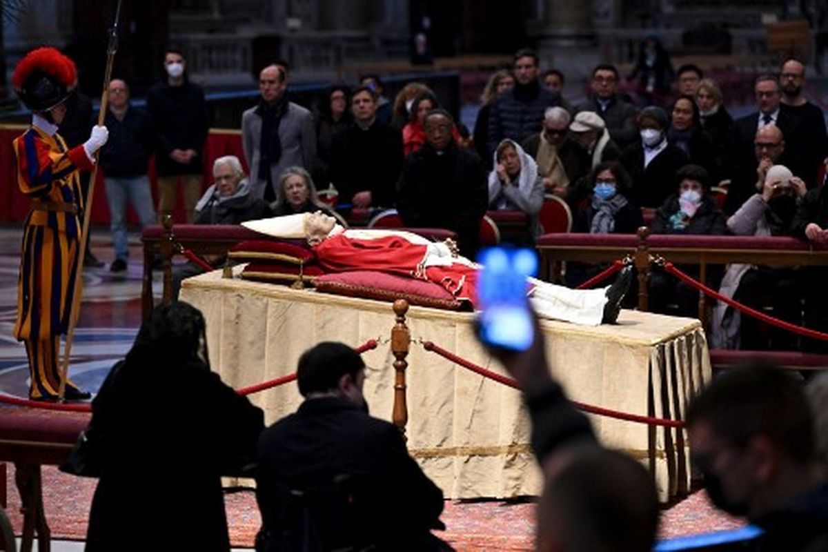 Paus Fransiskus Wafat Usia 88 Tahun