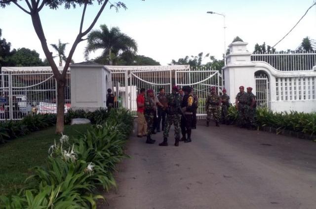 50 Personel Gabungan Dikerahkan untuk Jaga Rumah Ahok