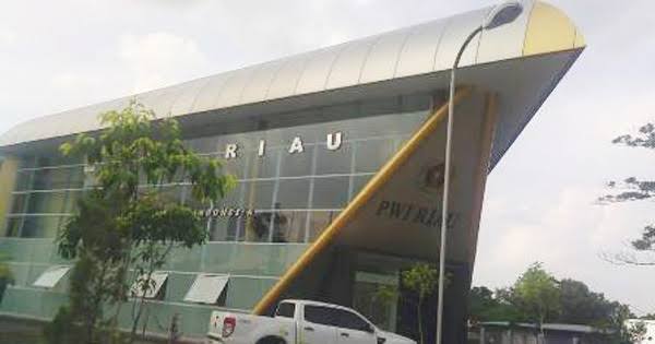 PWI Riau Beri Edukasi Perpanjakan Bersama DJP Riau