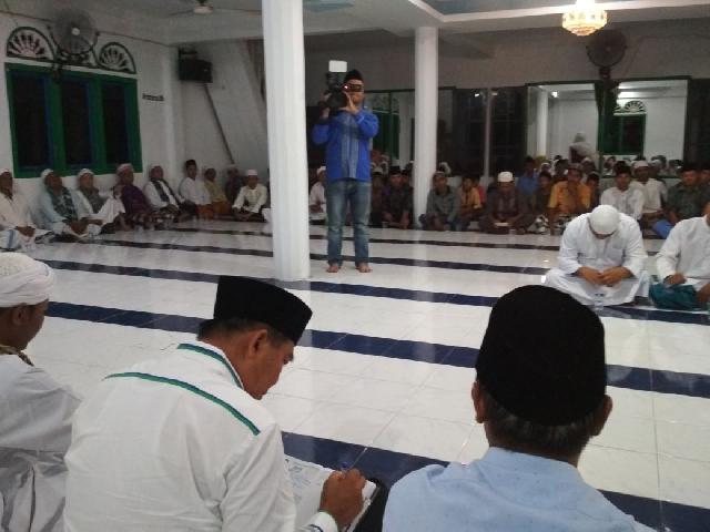 Jamaah Naqsabandiyah Lantunkan Ayat-ayat Suci Alquran dan Doa untuk Firdaus-Rusli