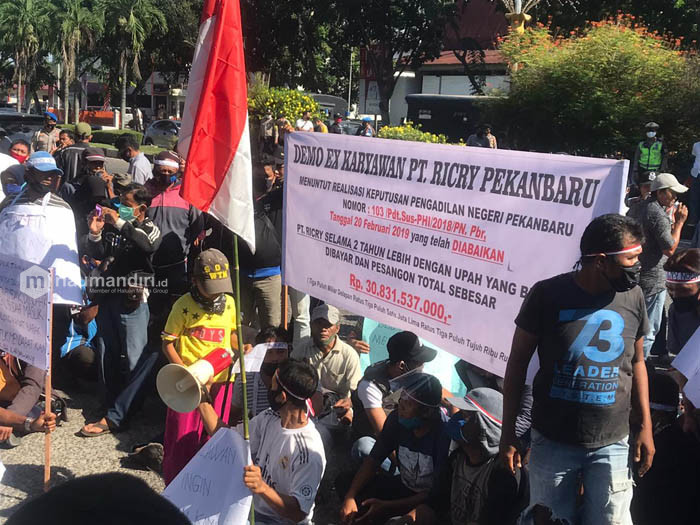 Eks Karyawan PT Ricry Pekanbaru: Pak Gubernur Bantulah Kami